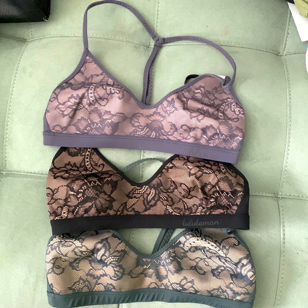 Sm Lululemon bras.  They are not adjustable.  look brand new. non smoker home.
